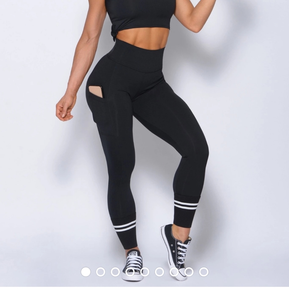 Would like to trade bombshell brand new never worn